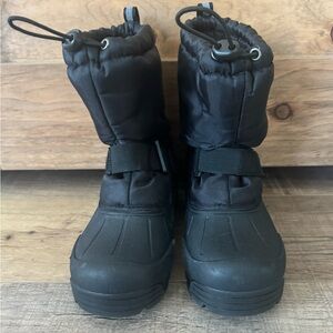 Black Winter Snow Boots